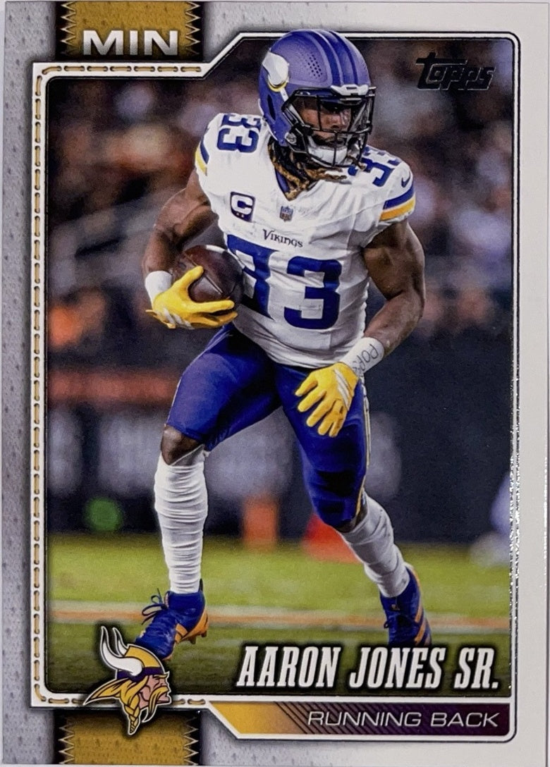 2026 Topps Football #240 Aaron Jones Sr. – Near Mint – voorkant