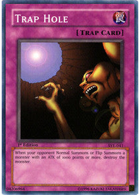 Trap Hole — Starter Deck: Yugi Evolution (SYE-041) Yu-Gi-Oh! card Immagine principale del prodotto