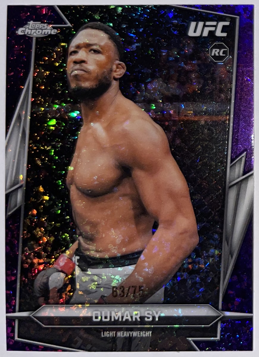 Voorzijde – Oumar Sy [97] – 2026 Topps Chrome UFC | Lichcards Hoofdafbeelding