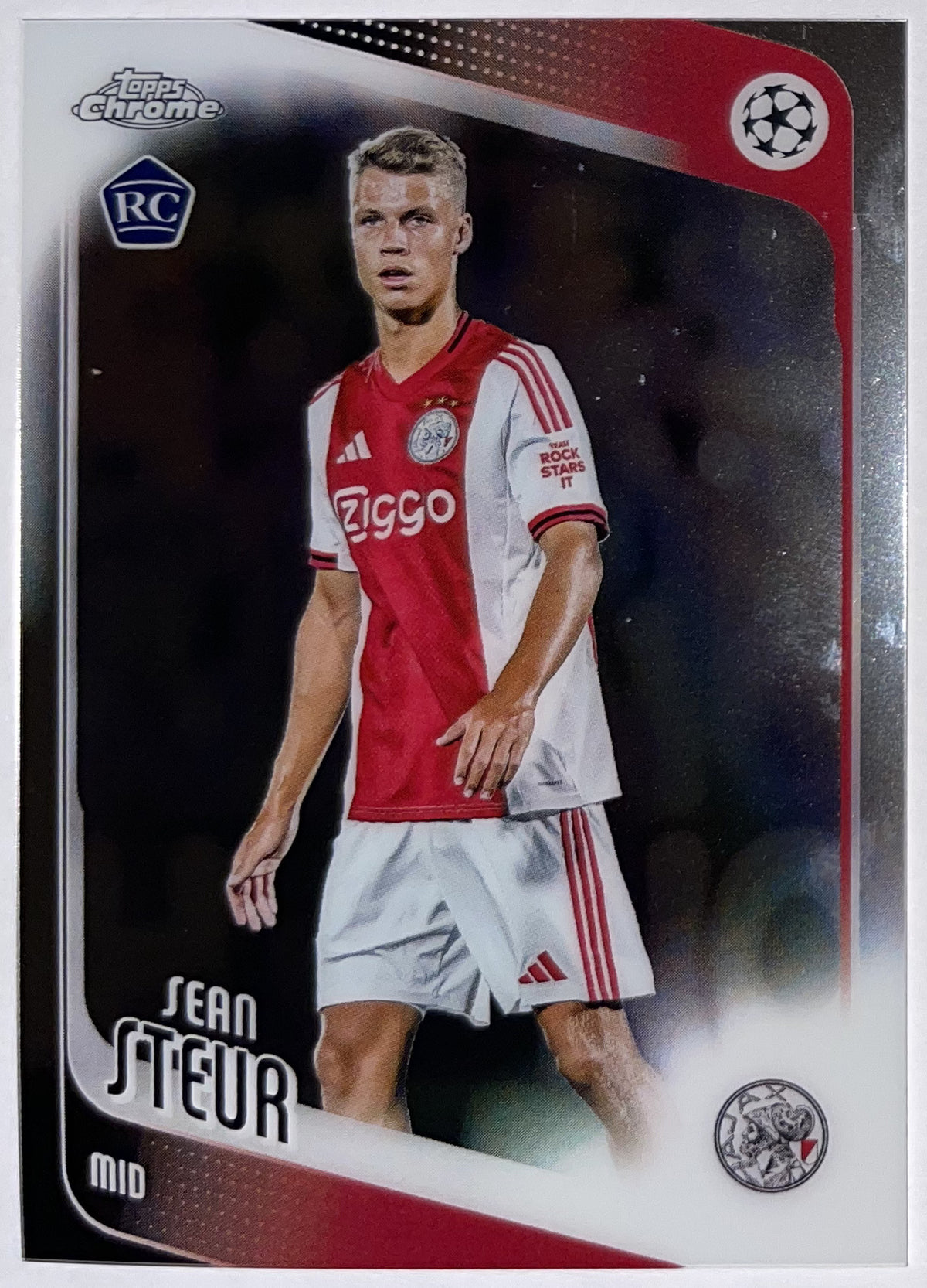 Voorzijde – Sean Steur [43] – Topps Chrome UEFA Club Competitions 2025/26 – Near Mint Imagen principal del producto