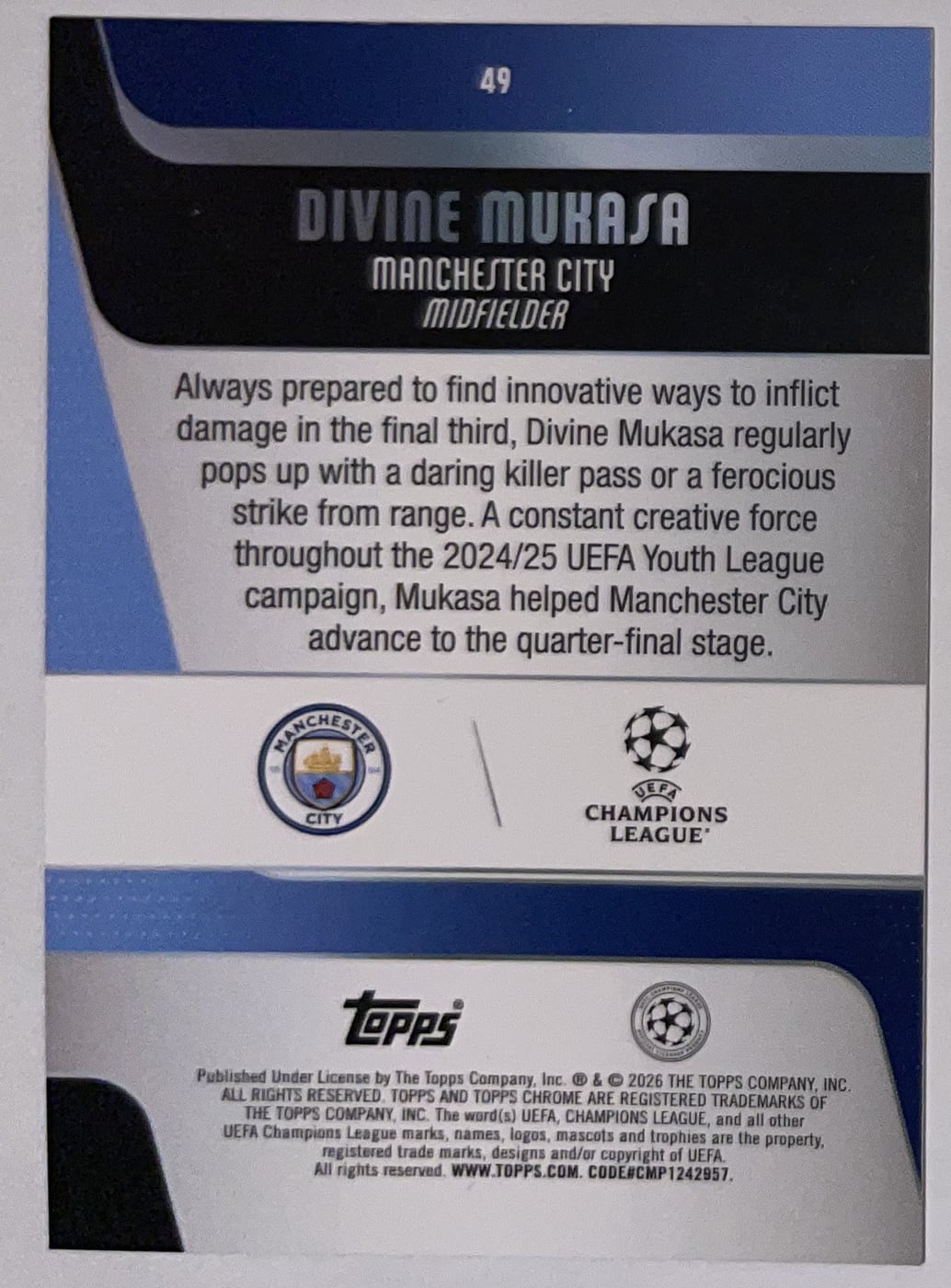 Achterzijde – Divine Mukasa [49] – Topps Chrome UEFA Club Competitions 2025/26 | Lichcards