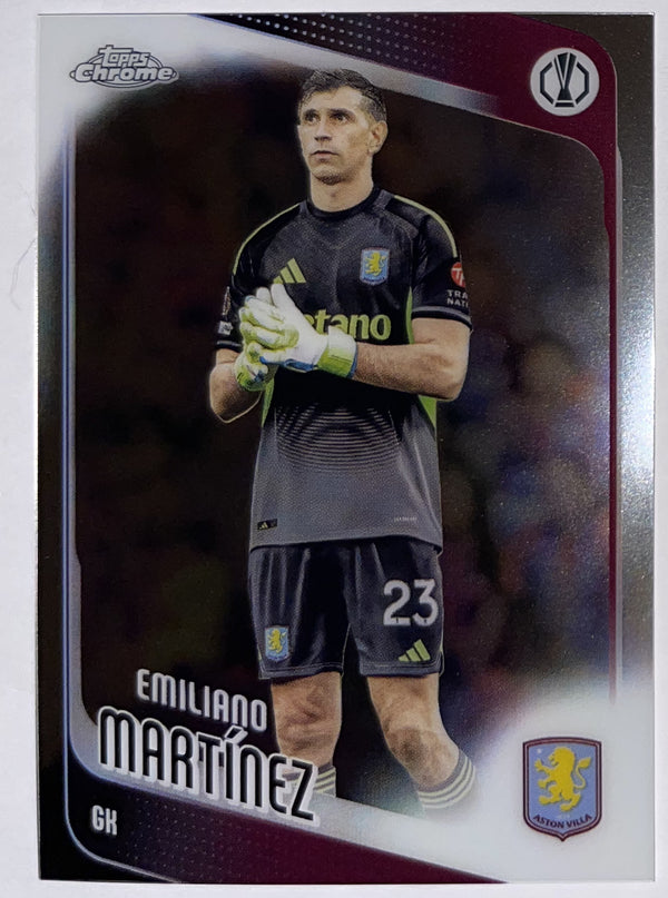 Voorzijde – Emiliano Martínez [75] – Topps Chrome UEFA Club Competitions 2025/26 – Near Mint