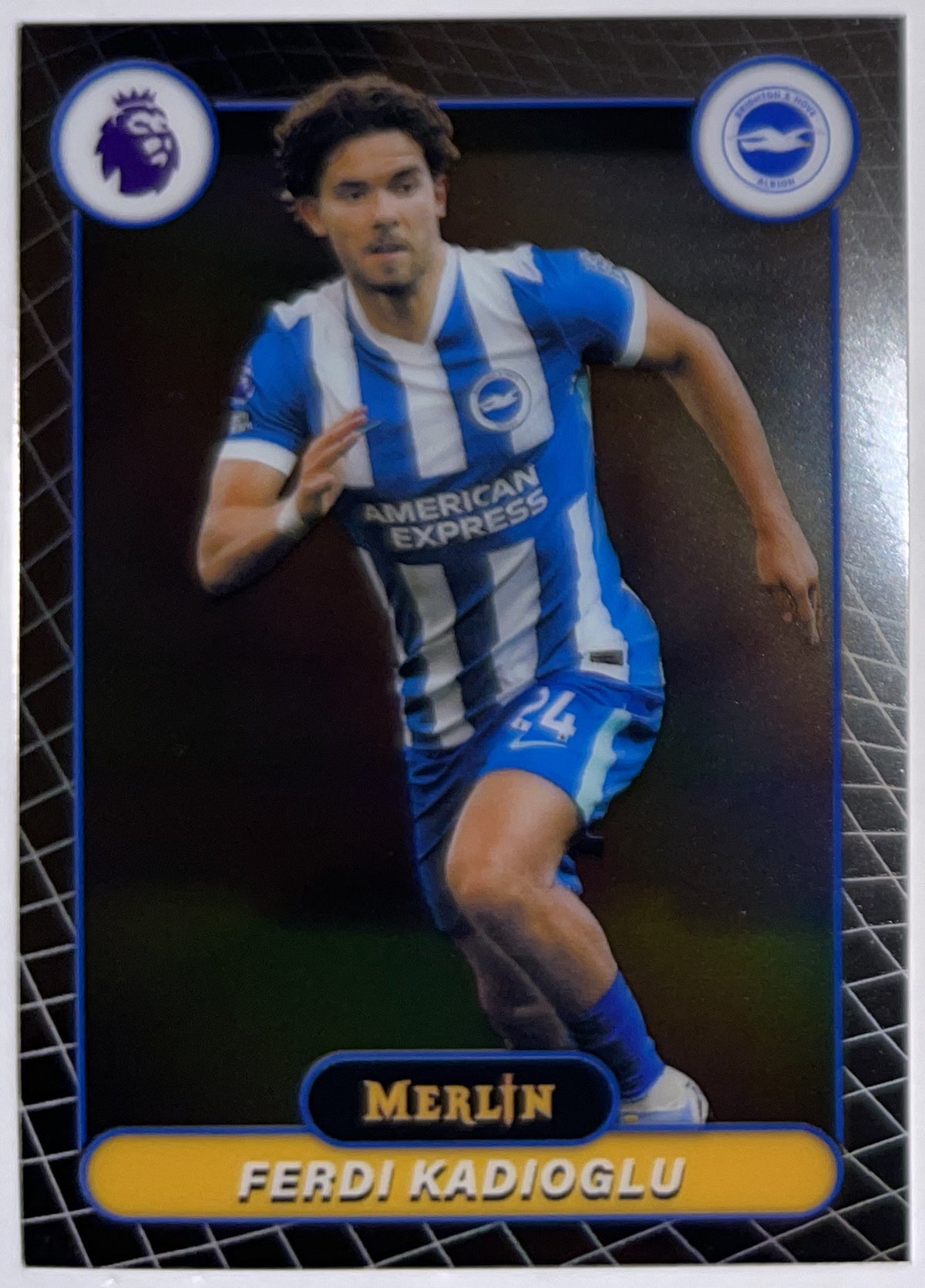 Voorzijde – Ferdi Kadıoğlu [48] – Topps Merlin Premier League 2025/26 – Near Mint Hoofdafbeelding