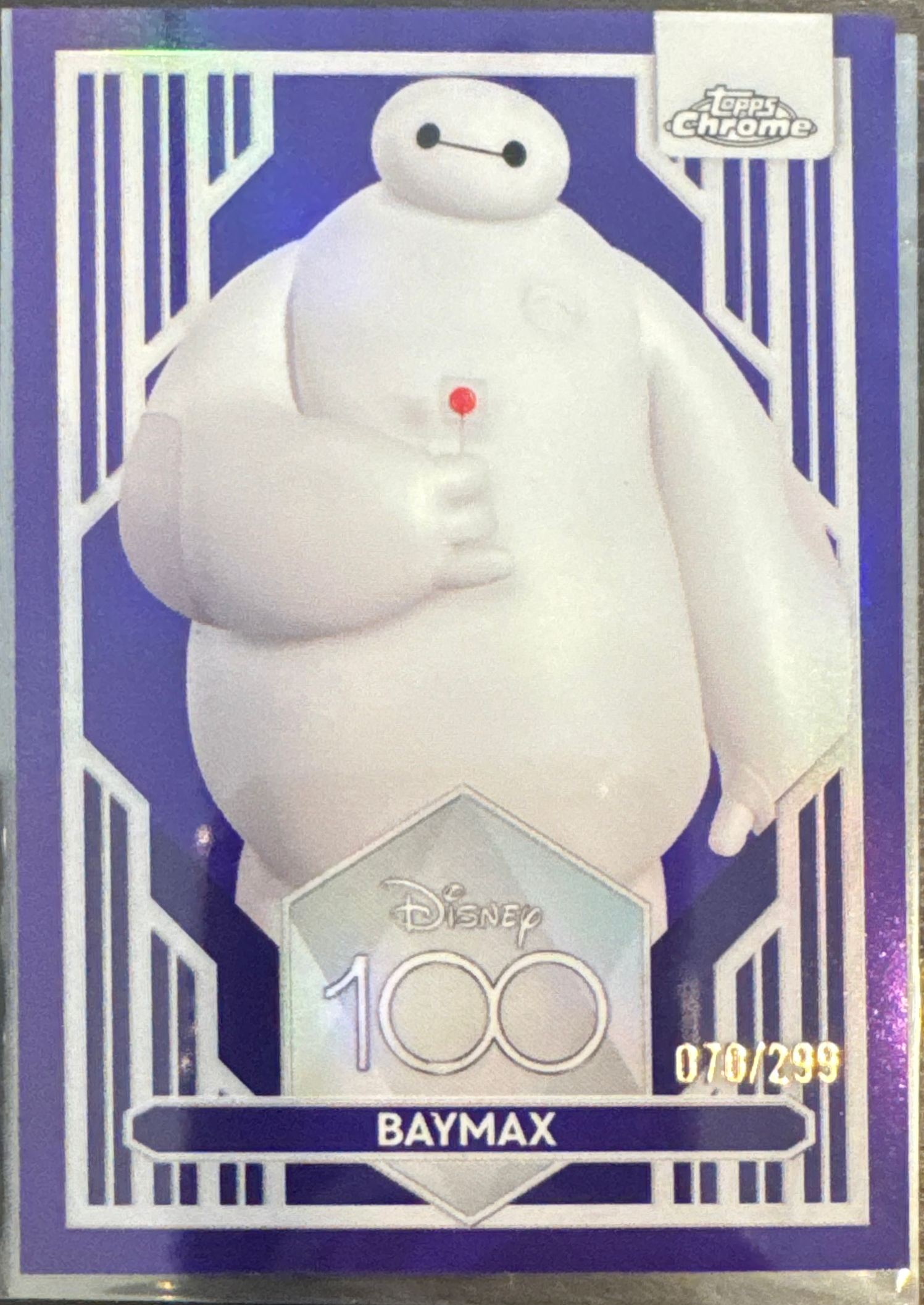 Baymax #27 070/299 - 2023 Topps Chrome Disney 100 Purple Refractor - voorkant