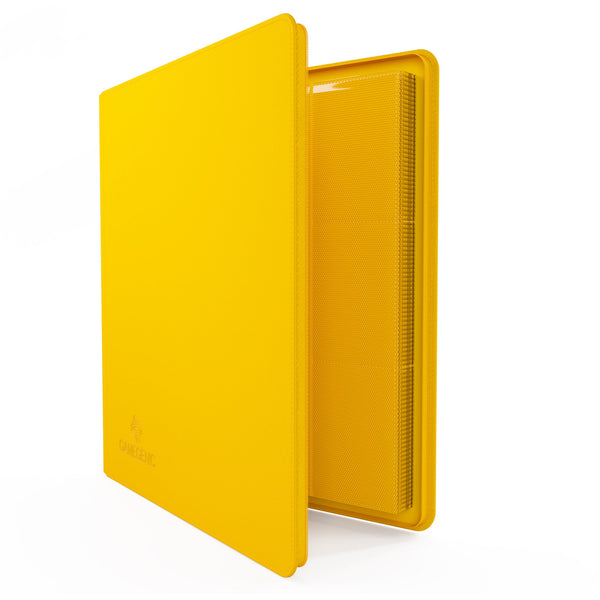 Gamegenic Zip-Up Album 24-Pocket geel, half geopend met gele sideloading pagina’s