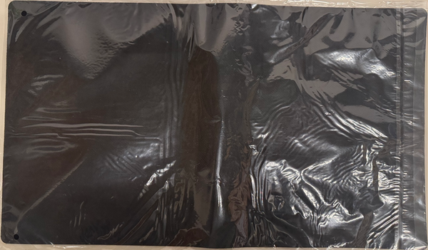Gundam Wing campaign playmat – bijgesneden originele foto van de achterkant