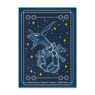 Pokémon Center sleeves Rayquaza Among the Stars - het sleeve-ontwerp van dichtbij: Rayquaza tussen de sterren