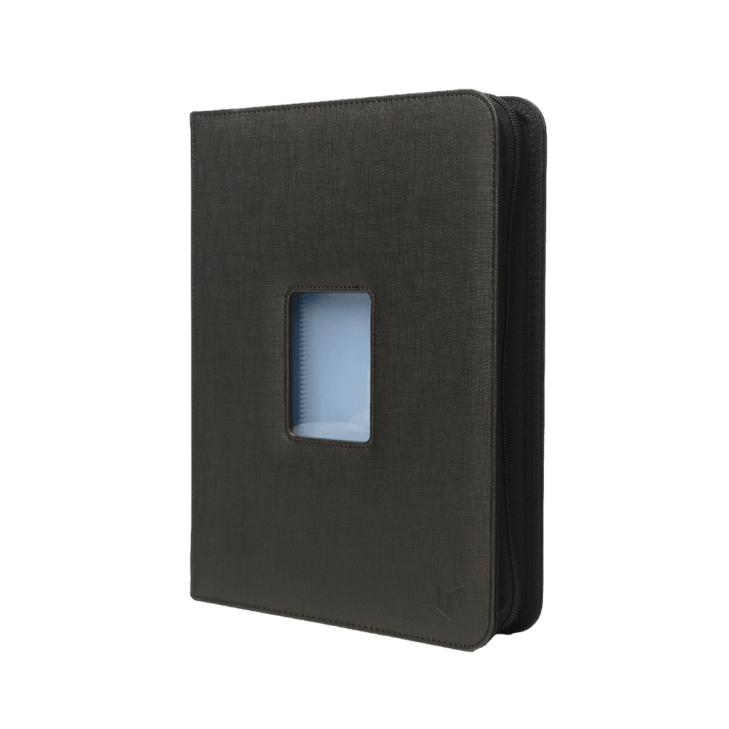 Ultra PRO 9-Pocket Zippered Window Premium PRO-Binder zwart schuin