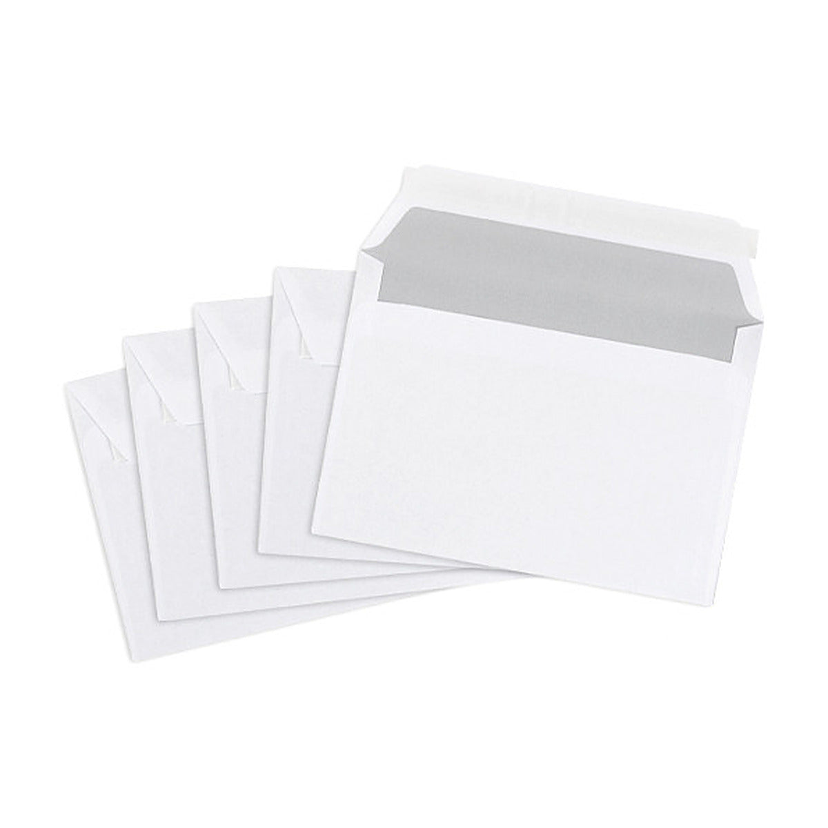Witte enveloppen C6 zelfklevend (114 x 162 mm), één met open klep en plakstrip